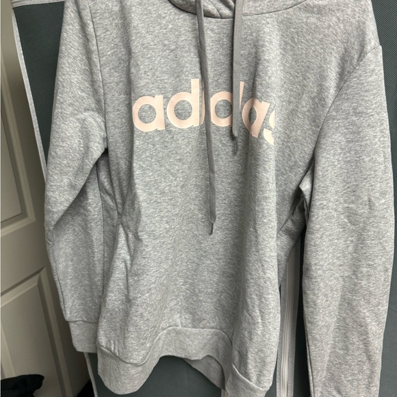 Adidas hoodie size M women’s - Picture 1 of 2